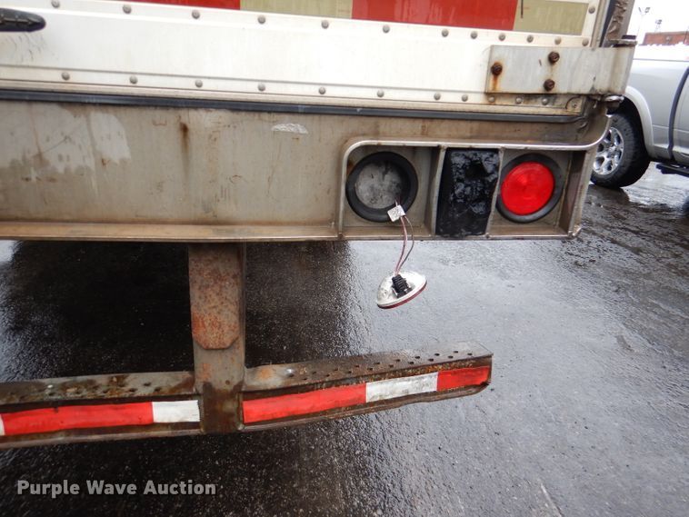 image for item DM0164 2004 Utility VS2RA  refrigerated van trailer