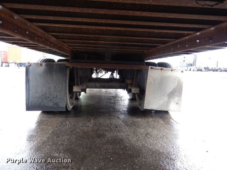 image for item DM0164 2004 Utility VS2RA  refrigerated van trailer