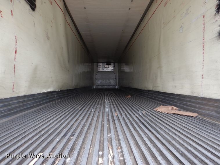 image for item DM0164 2004 Utility VS2RA  refrigerated van trailer
