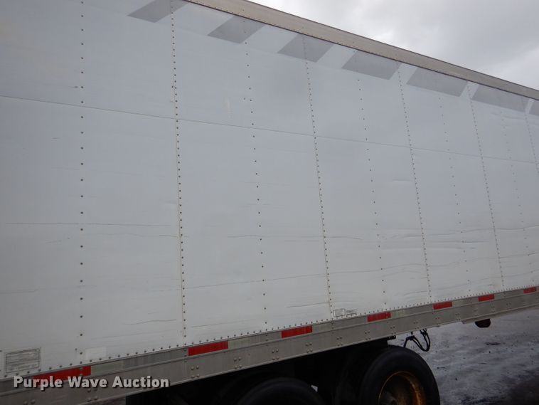 image for item DM0164 2004 Utility VS2RA  refrigerated van trailer