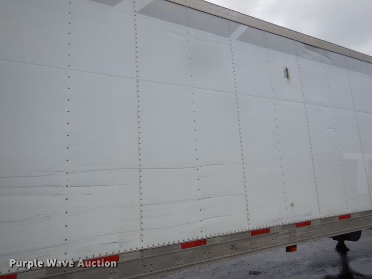 image for item DM0164 2004 Utility VS2RA  refrigerated van trailer