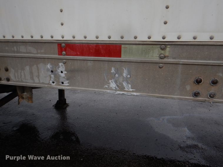 image for item DM0164 2004 Utility VS2RA  refrigerated van trailer