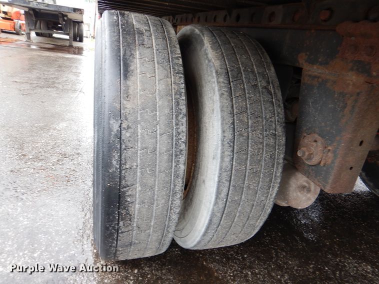 image for item DM0164 2004 Utility VS2RA  refrigerated van trailer