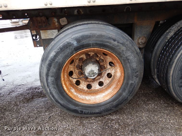 image for item DM0164 2004 Utility VS2RA  refrigerated van trailer