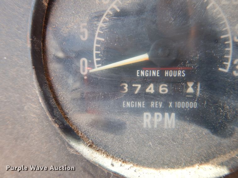 image for item DM3843 1980 International 5070  semi truck