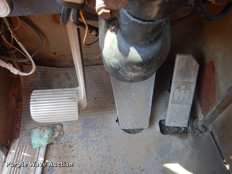 image for item DM3843 1980 International 5070  semi truck