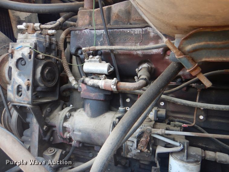 image for item DM3843 1980 International 5070  semi truck