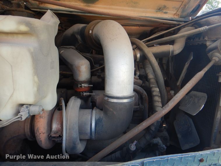 image for item DM3843 1980 International 5070  semi truck