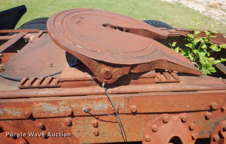 image for item DM3843 1980 International 5070  semi truck