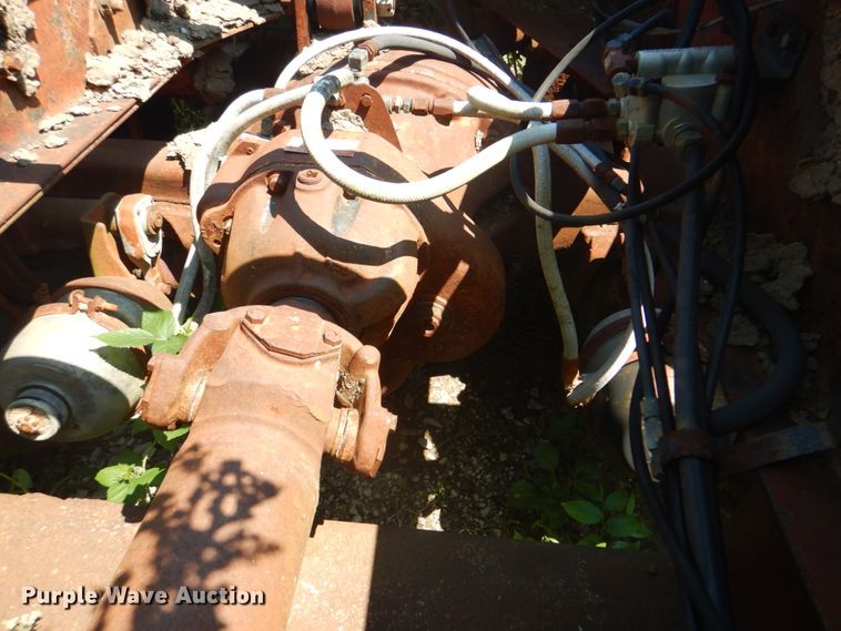 image for item DM3843 1980 International 5070  semi truck