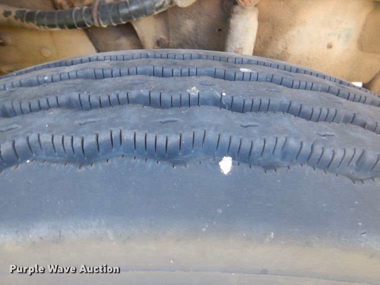 image for item DM3843 1980 International 5070  semi truck