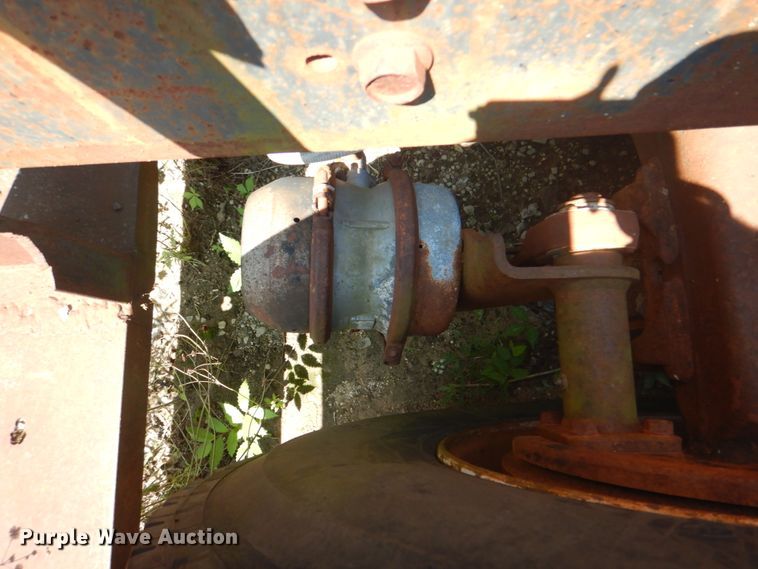 image for item DM3843 1980 International 5070  semi truck