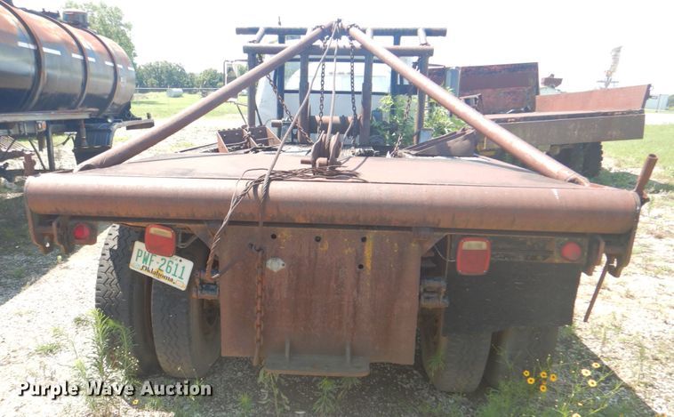 image for item DM3844 1974 International 1800  winch truck