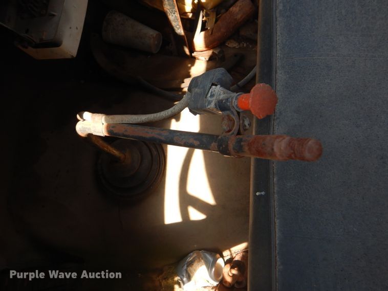 image for item DM3844 1974 International 1800  winch truck