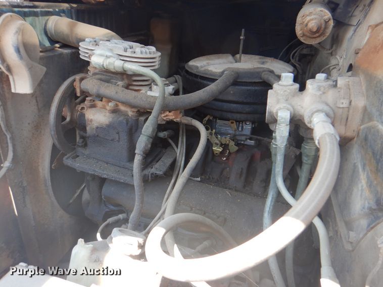 image for item DM3844 1974 International 1800  winch truck