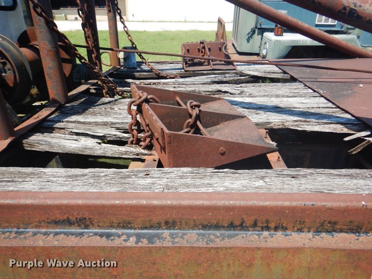 image for item DM3844 1974 International 1800  winch truck