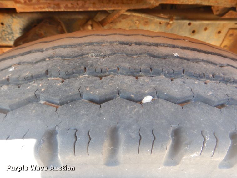 image for item DM3844 1974 International 1800  winch truck