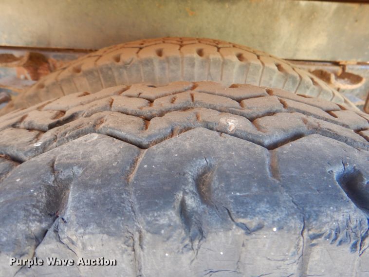 image for item DM3844 1974 International 1800  winch truck