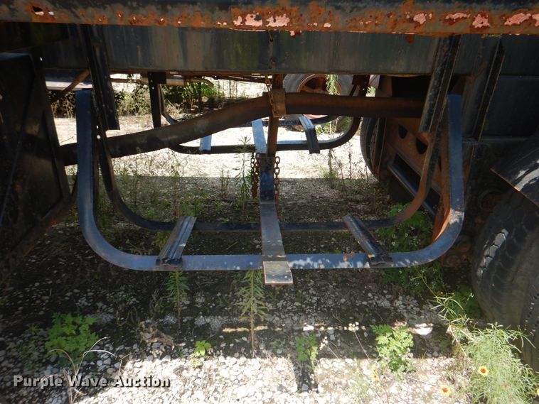 image for item DM3845 1974 Fruehauf  tank trailer