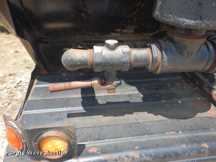 image for item DM3845 1974 Fruehauf  tank trailer