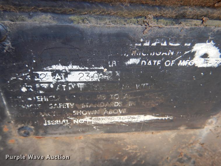 image for item DM3845 1974 Fruehauf  tank trailer