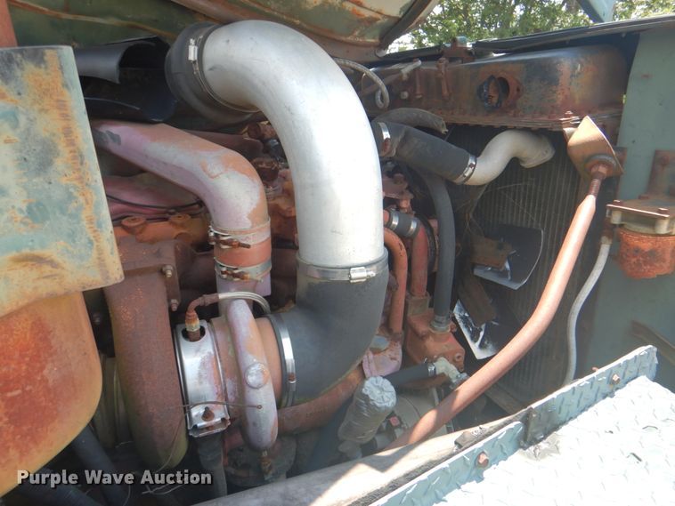 image for item DM3846 1980 International F-5070  tank truck