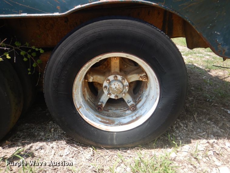 image for item DM3846 1980 International F-5070  tank truck