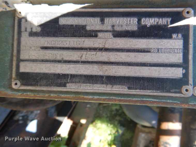 image for item DM3846 1980 International F-5070  tank truck