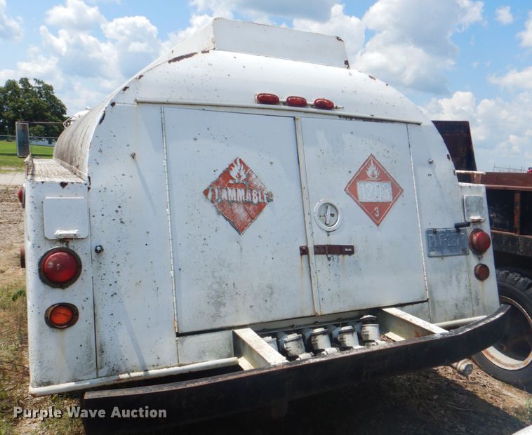 image for item DM3847 1968 International 1600  fuel truck