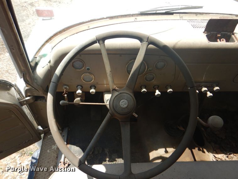 image for item DM3847 1968 International 1600  fuel truck