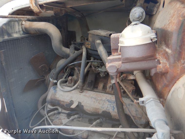 image for item DM3847 1968 International 1600  fuel truck