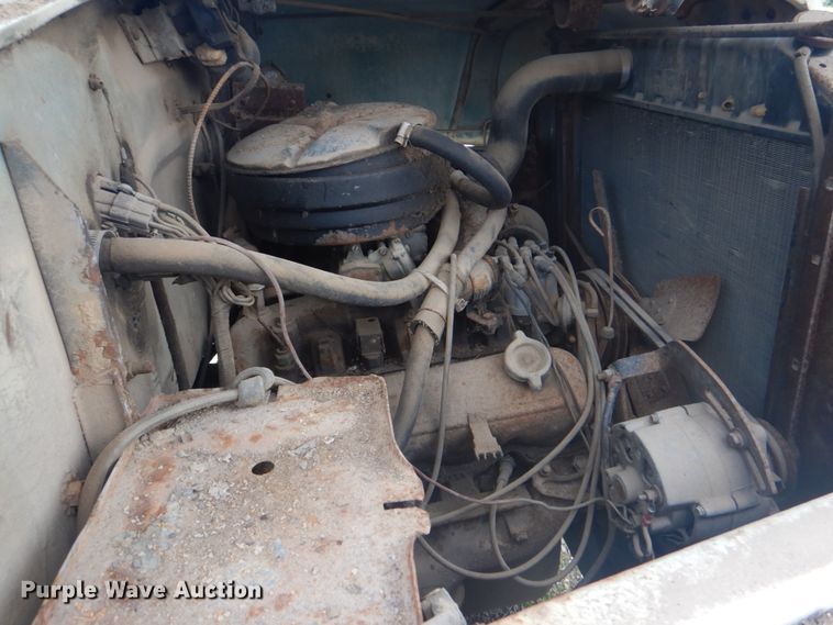 image for item DM3847 1968 International 1600  fuel truck