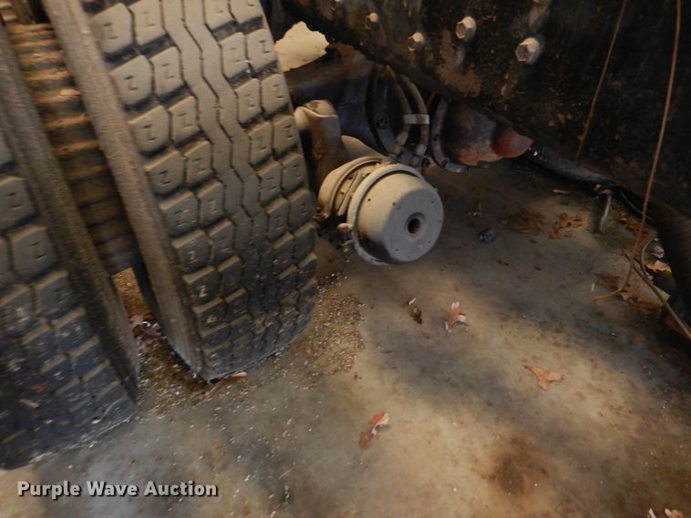 image for item DM3848 1978 International F-5070  semi truck