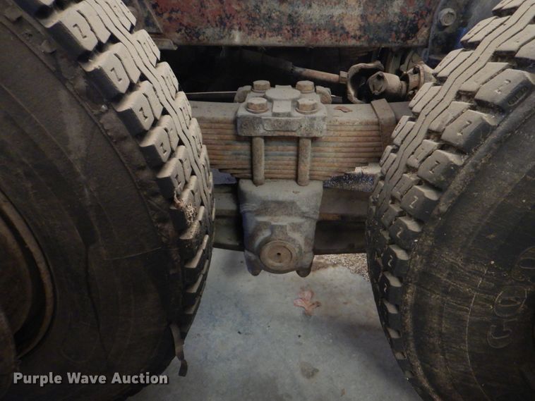 image for item DM3848 1978 International F-5070  semi truck