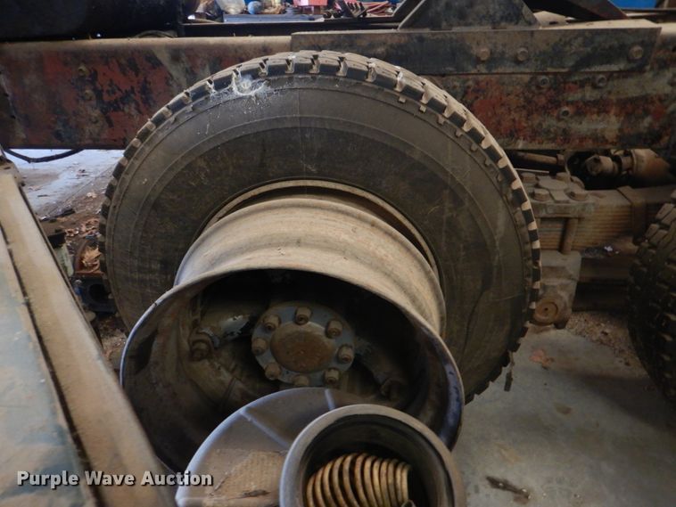 image for item DM3848 1978 International F-5070  semi truck