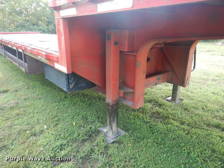 image for item DM3853 1997 Fontaine HDFTT-5-10053FW  drop deck trailer