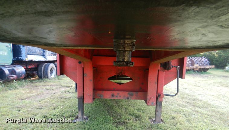 image for item DM3853 1997 Fontaine HDFTT-5-10053FW  drop deck trailer