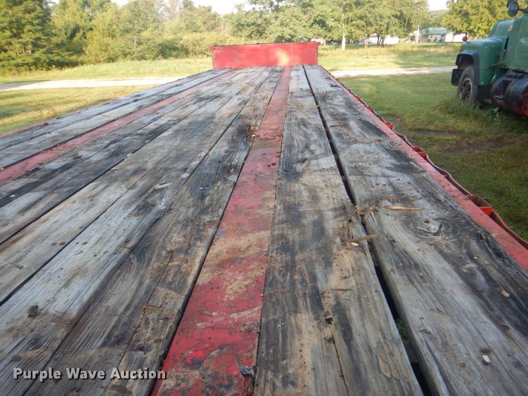 image for item DM3853 1997 Fontaine HDFTT-5-10053FW  drop deck trailer