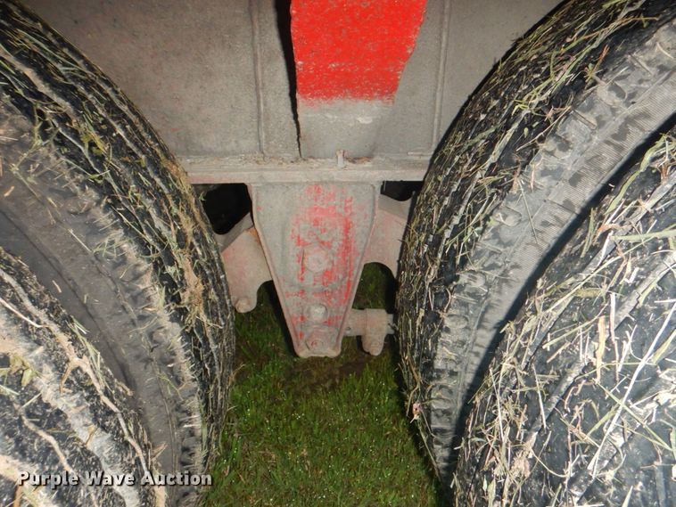 image for item DM3853 1997 Fontaine HDFTT-5-10053FW  drop deck trailer