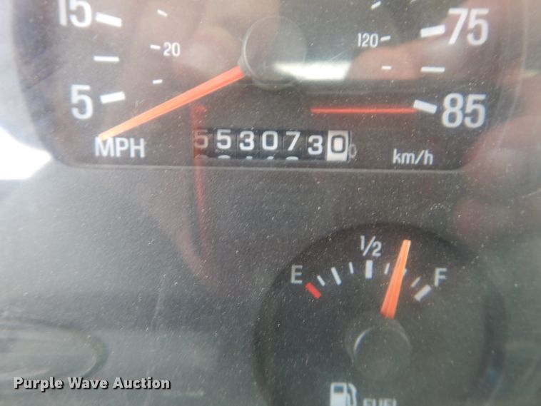 image for item DM4323 2000 Sterling L9511  semi truck