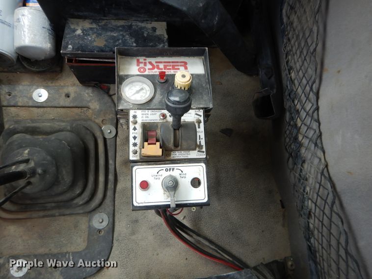 image for item DM4323 2000 Sterling L9511  semi truck