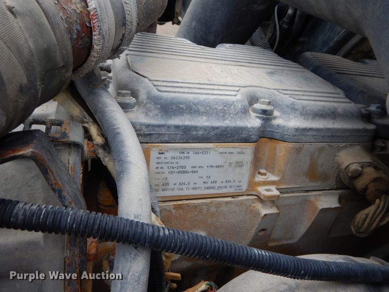 image for item DM4323 2000 Sterling L9511  semi truck