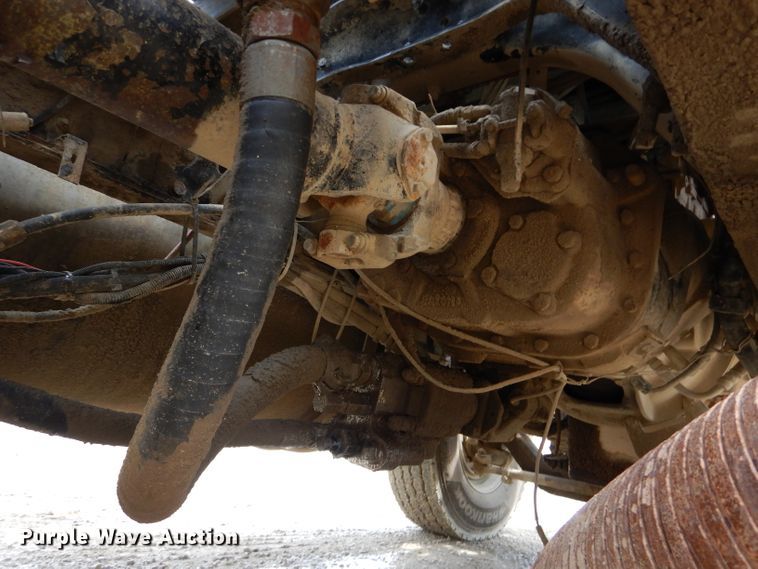 image for item DM4323 2000 Sterling L9511  semi truck