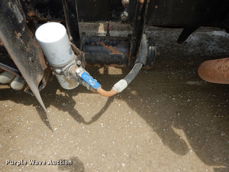 image for item DM4323 2000 Sterling L9511  semi truck