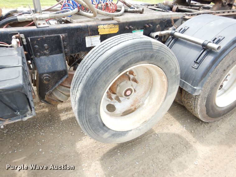 image for item DM4323 2000 Sterling L9511  semi truck