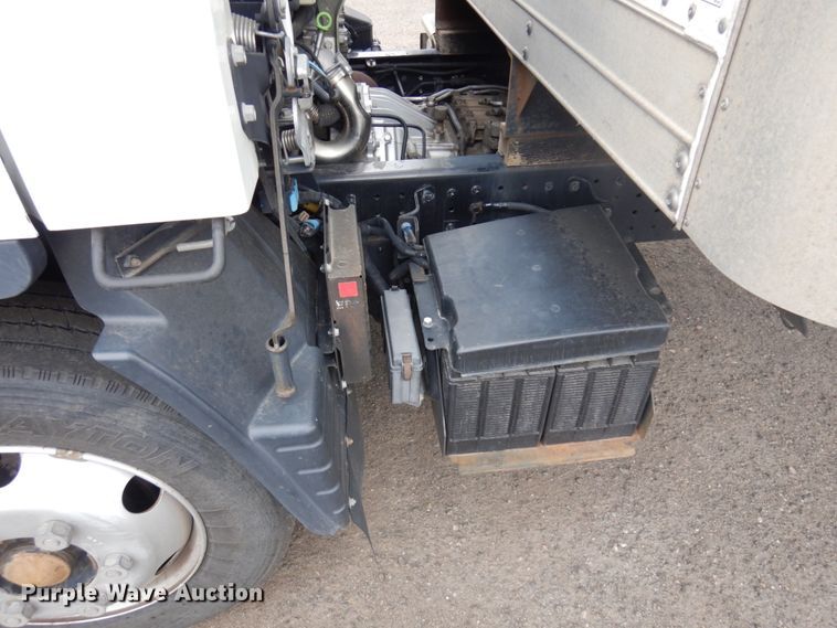 image for item DM5252 2012 Mitsubishi Fuso FE  box truck