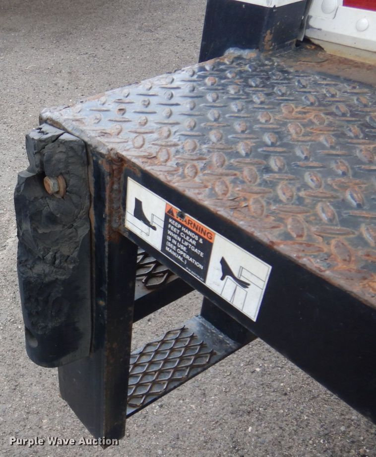 image for item DM5252 2012 Mitsubishi Fuso FE  box truck