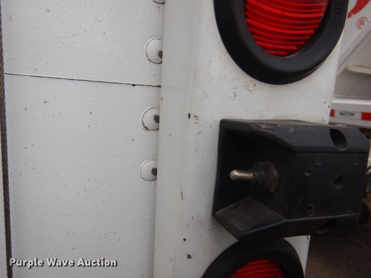 image for item DM5252 2012 Mitsubishi Fuso FE  box truck