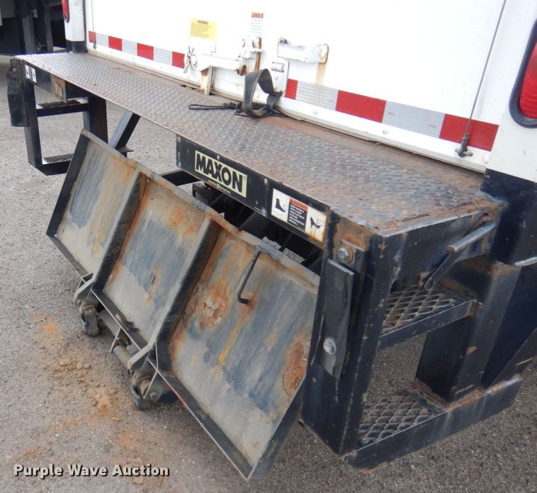 image for item DM5252 2012 Mitsubishi Fuso FE  box truck