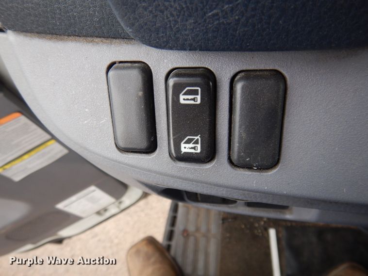 image for item DM5252 2012 Mitsubishi Fuso FE  box truck